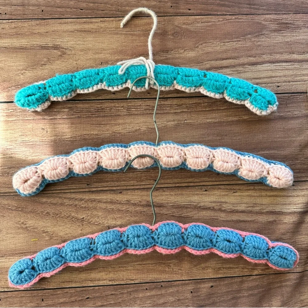 Vintage handmade crochet clothing hangers - 4 pack
